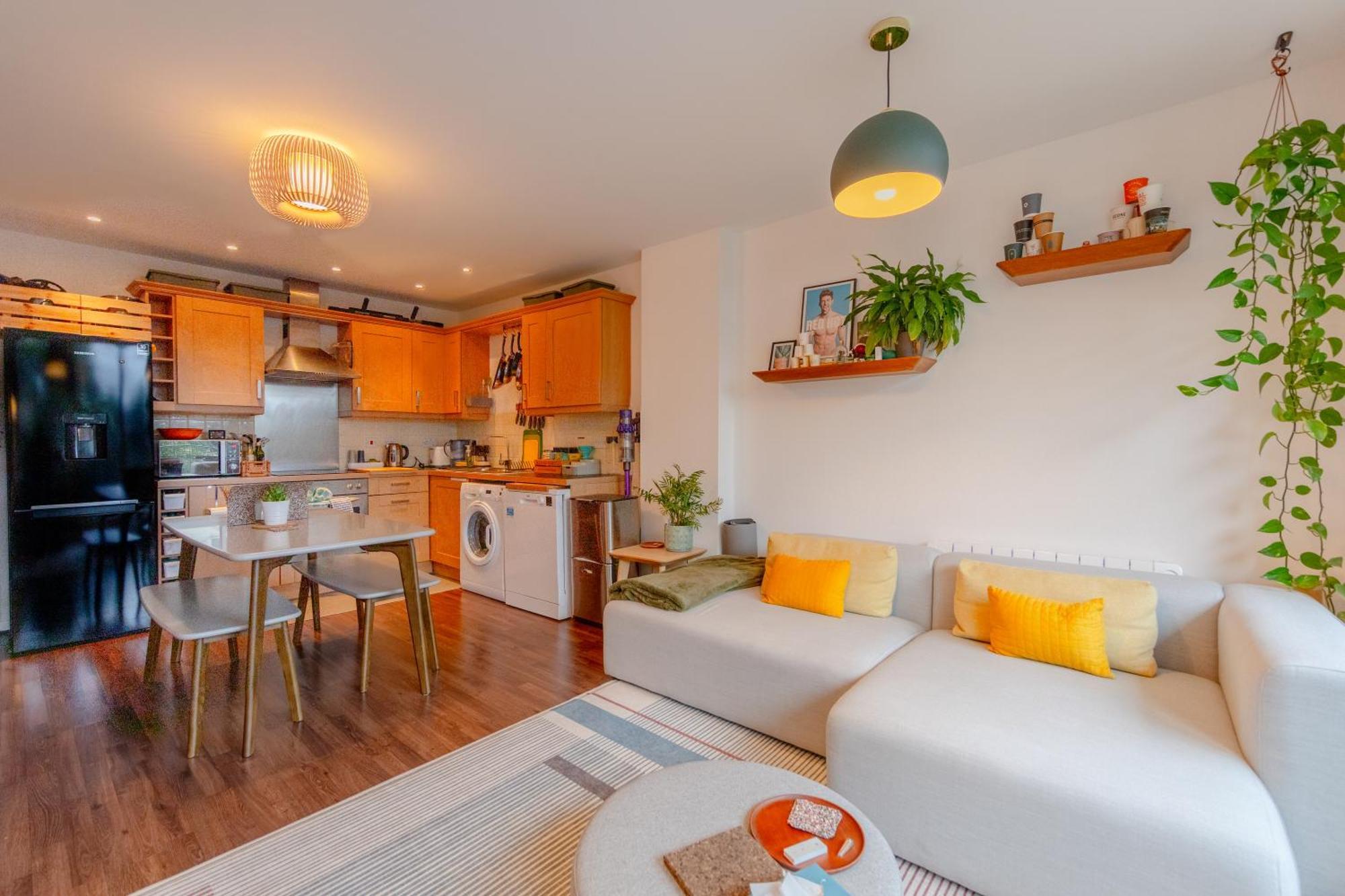 Appartamento Vibrant & Modern 1Bd Flat - Hackney Londra Esterno foto