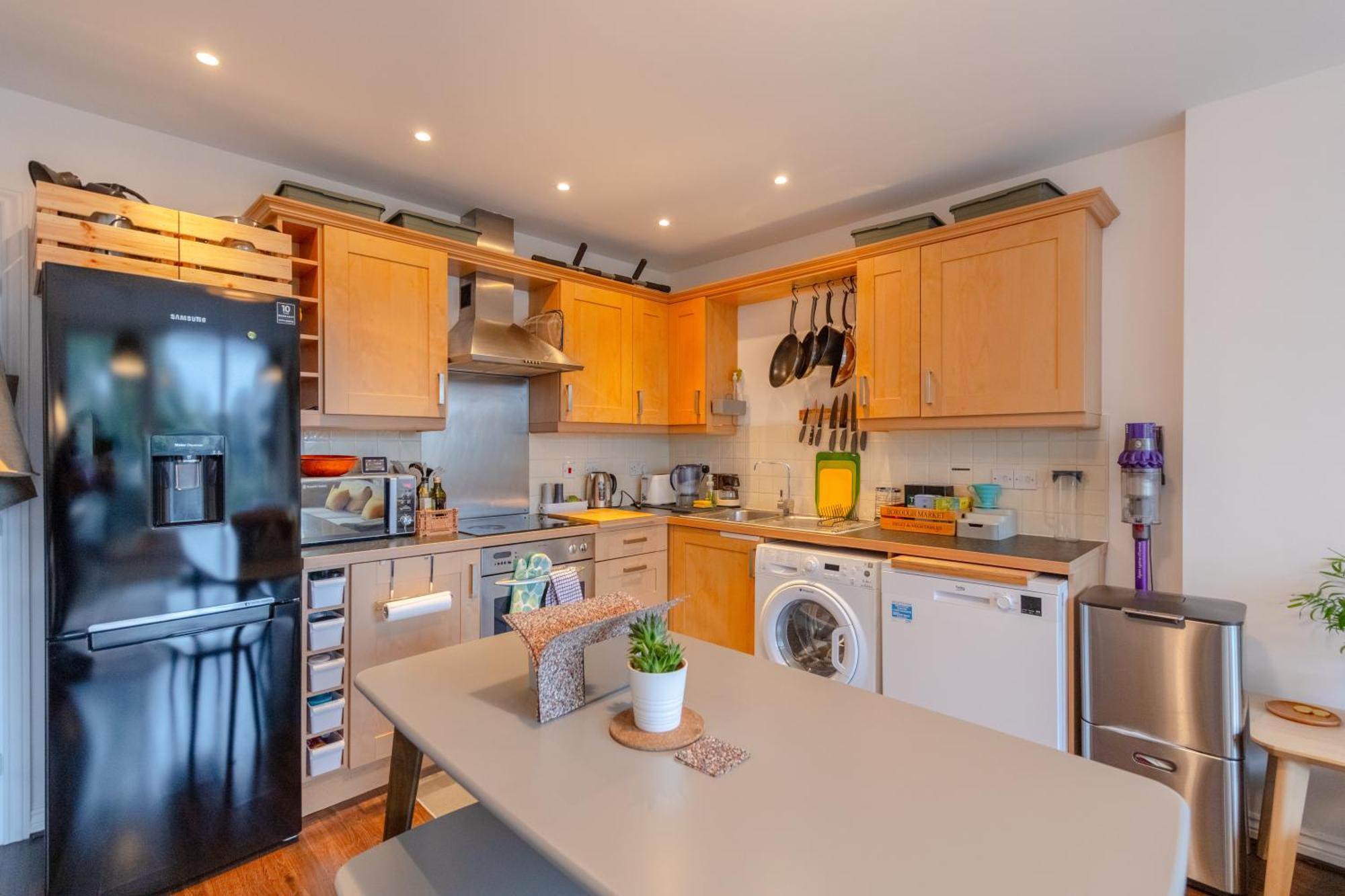 Appartamento Vibrant & Modern 1Bd Flat - Hackney Londra Esterno foto